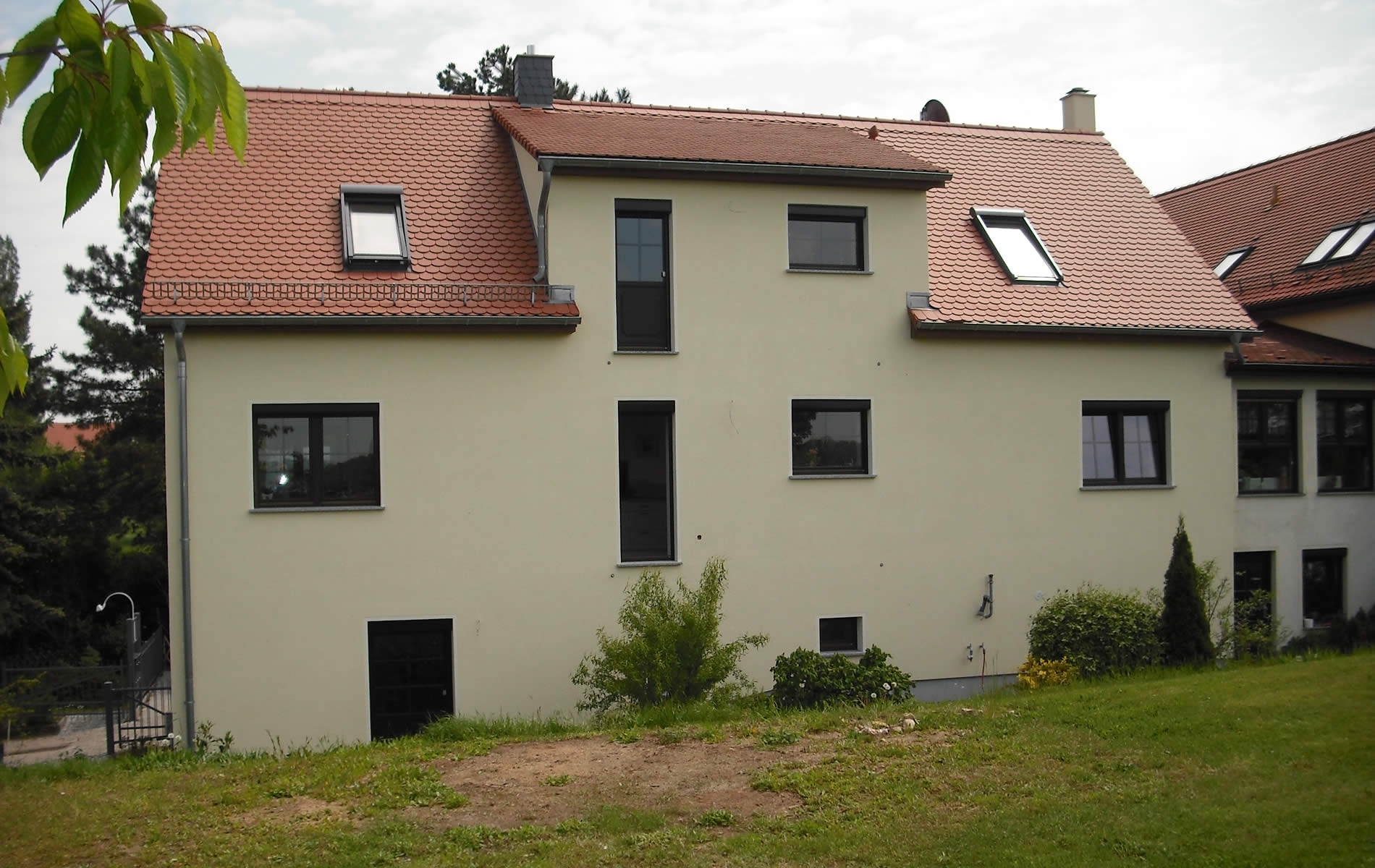 Komplettmodernisierung eines Dreifamilienhauses
